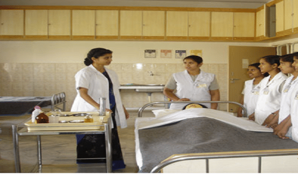 Bhagwan Mahaveer Jain College of Nurisng Bangalore Labs and com lab photo 10